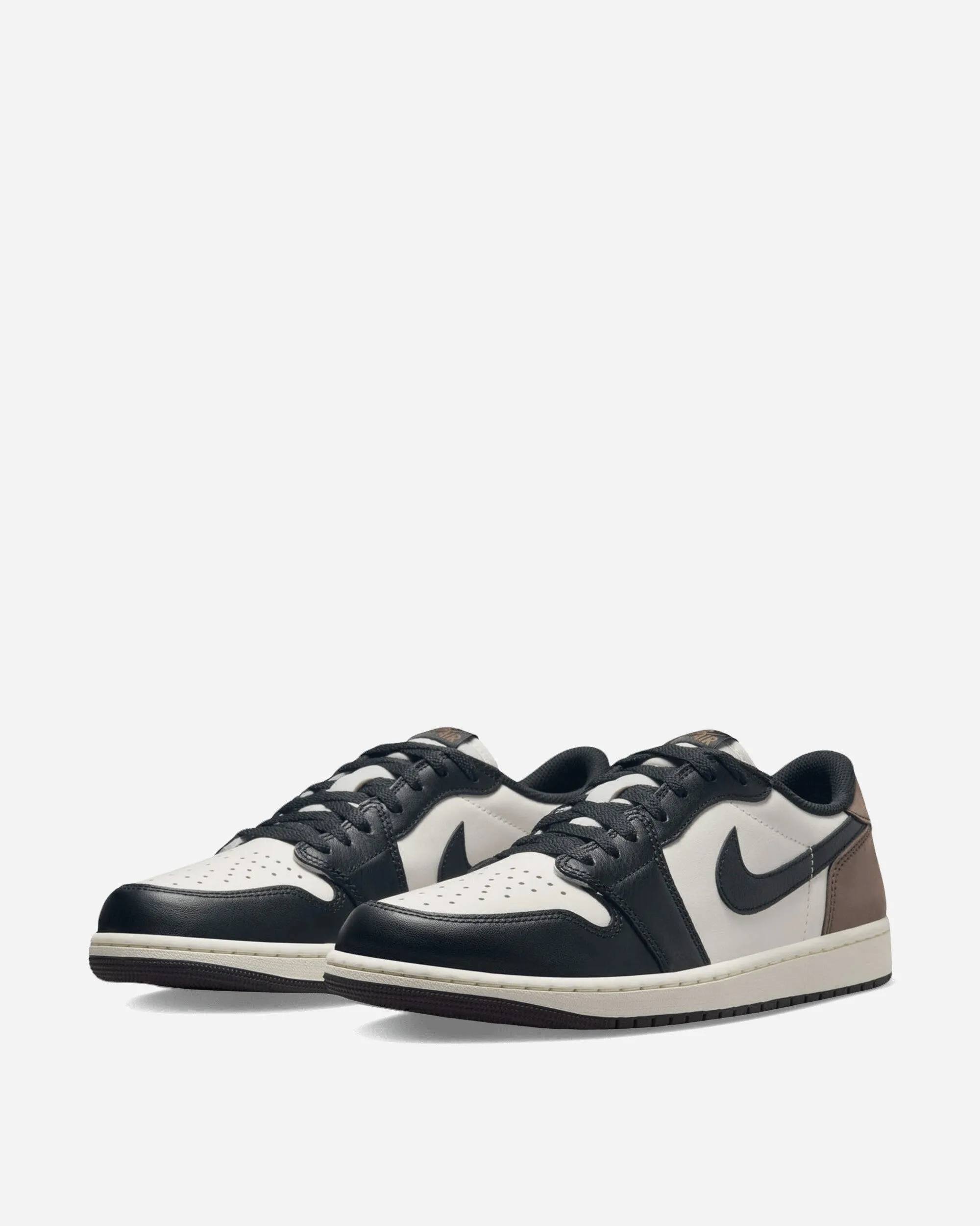 Air Jordan 1 Retro Low OG Sneakers Mocha