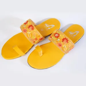 Broad Lace Slippers Yellow