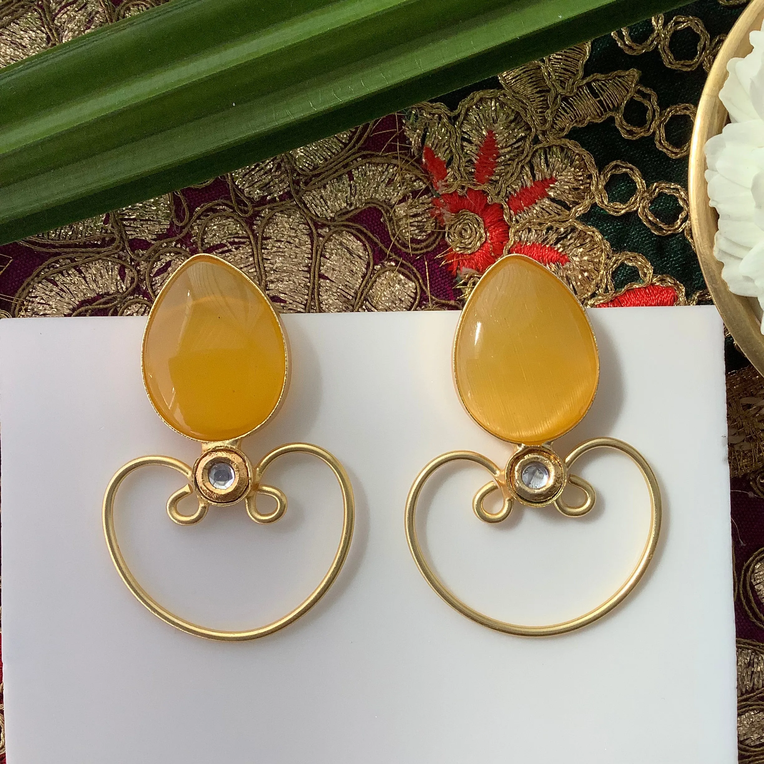 Salvanity Brass Gold - Diya Earrings - Kundan Sunkissed Yellow